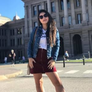 Meet your Posher, Cami